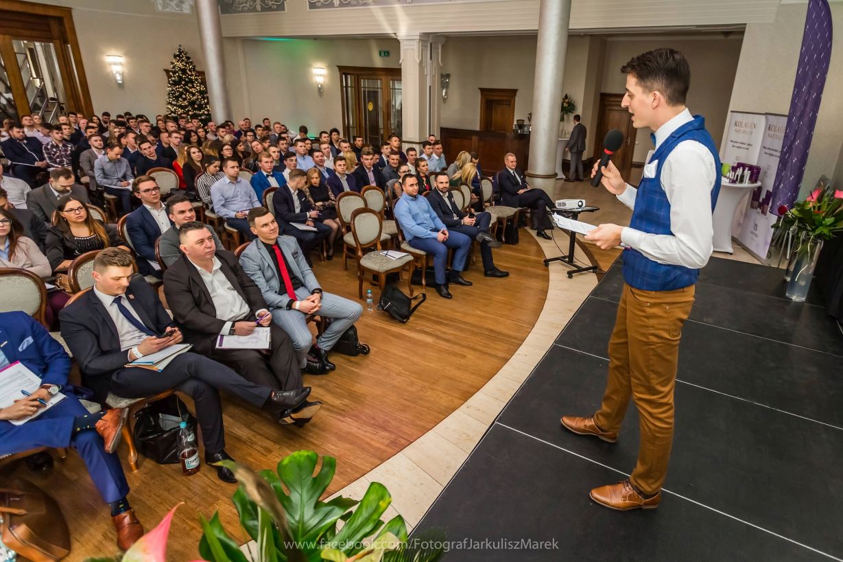 Szkolenie prowadzone przez Jakuba Staszczyszyna z firmy Smilean